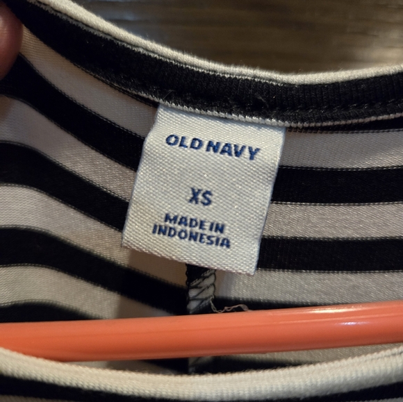 Old Navy, Women's size XSmall, Dressy, Black and White, Never Worn, Rayon - Picture 2 of 7